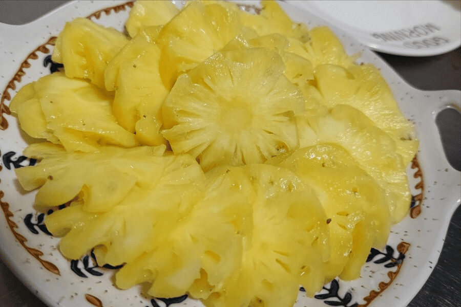 怎么选菠萝比较甜的品种（挑选香甜多汁又好吃菠萝的技巧）