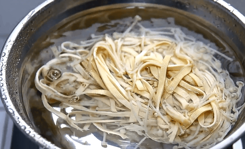 正宗凉拌三丝是哪三丝（好吃的拌三丝的材料及做法）